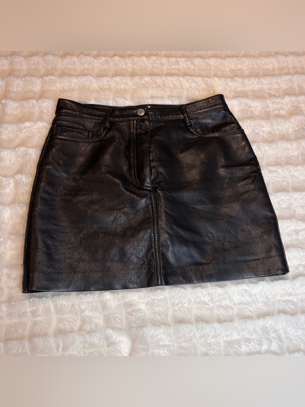 Wilfred Black Faux Leather Mini Skirt size 4